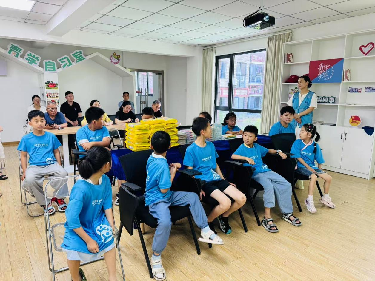 澎湃生命，年少有为