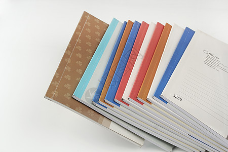 王雨*，困难家庭，生活物资，学习用品