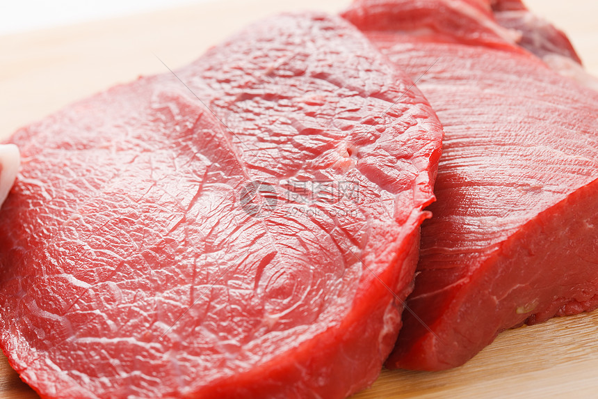 丁靖*，生活物资、月饼